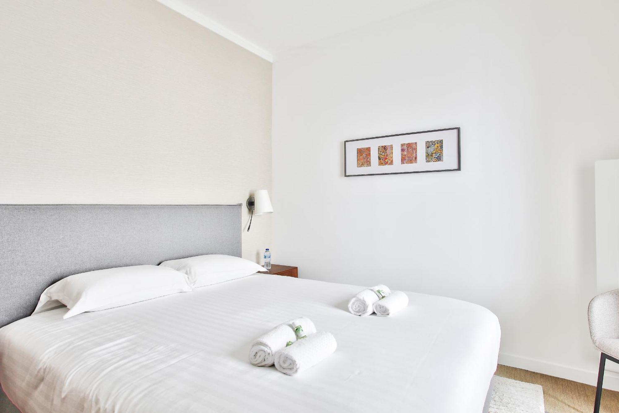 Marais Elegence Suites - Two Bedrooms París Exterior foto